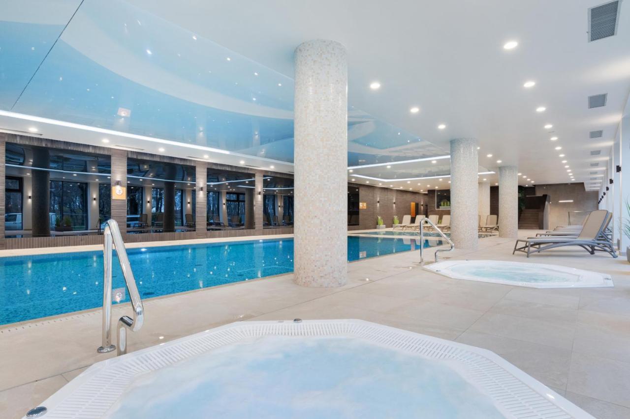 Luxurious Apartment Nadmorskie Tarasy Kolobrzeg By Renters Prestige 外观 照片